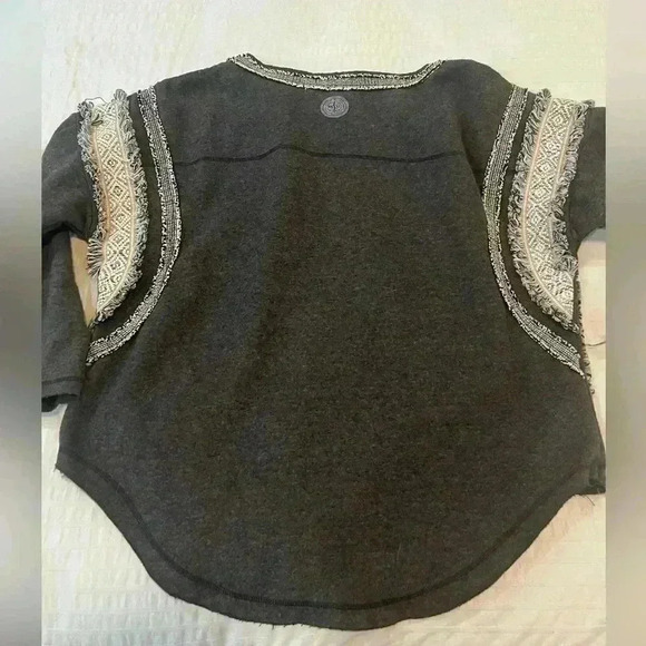 BNCI boundless women's sweater size large - Picture 7 of 7